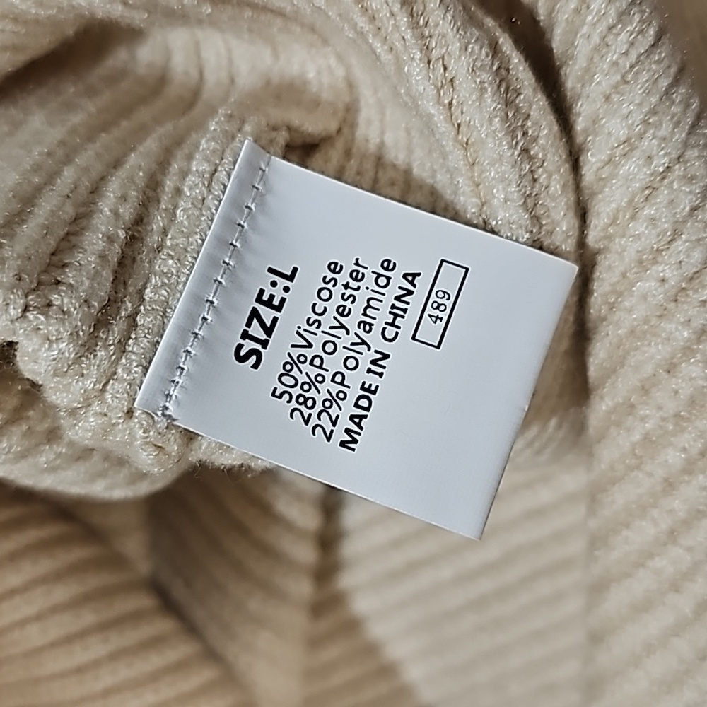 Apricot sweater, brand new - Picture 6 of 6